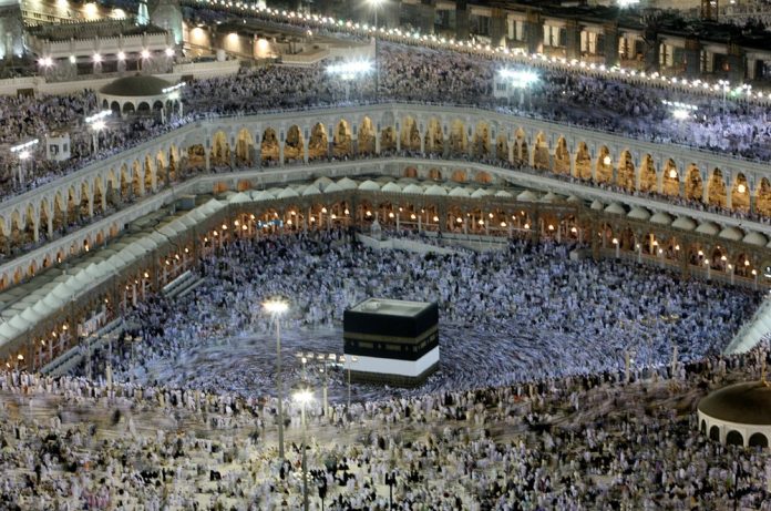 2017-08-17t095156z-1014311014-rc1b70bd3820-rtrmadp-3-saudi-qatar-haj